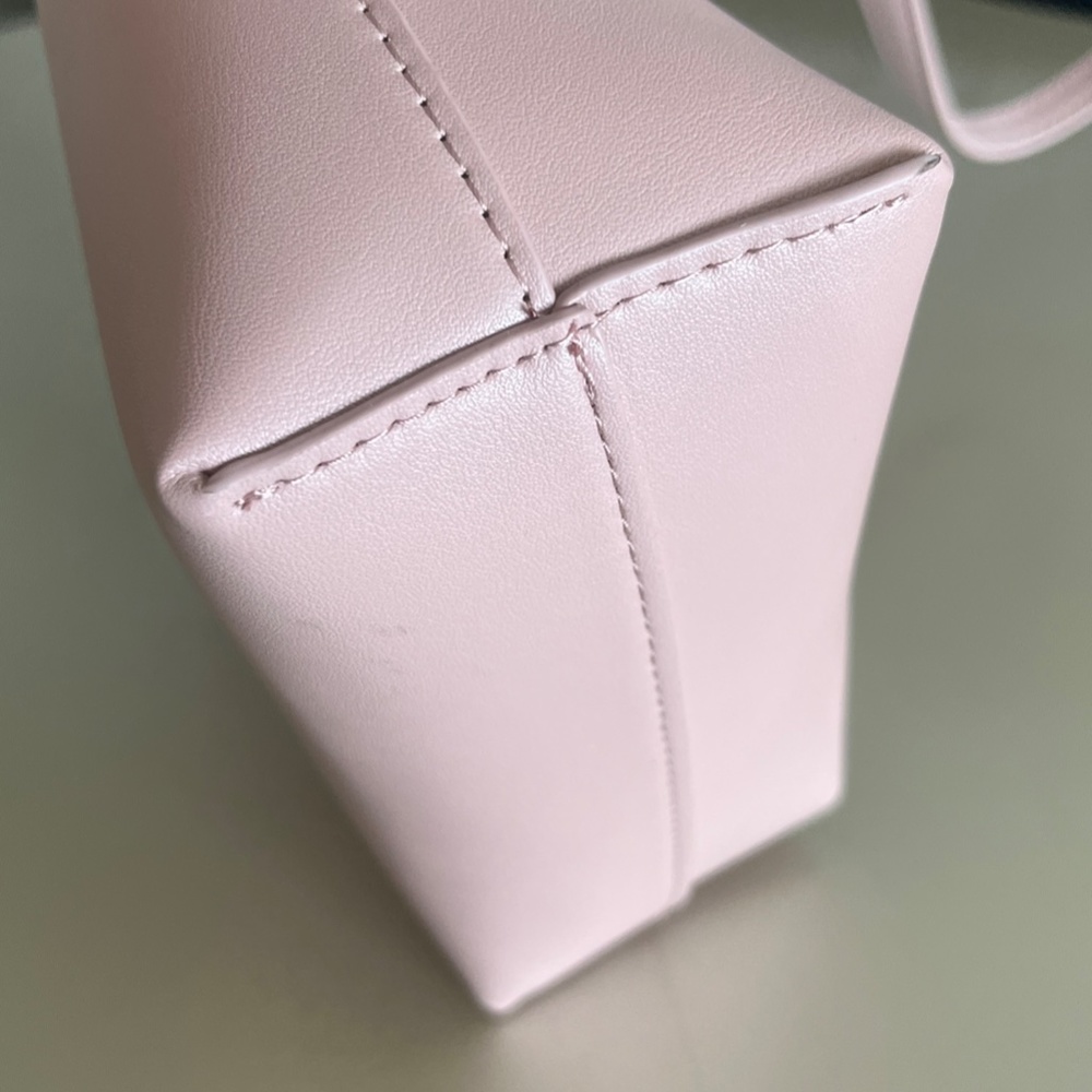 Samara Medium Blush Shoulder Bag - Picture 3 of 13